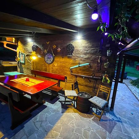 Villa Pepeljuga Kuca Za Odmor Vizovlje エクステリア 写真